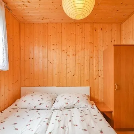 Cottage In Wicie Near Baltic Beach, Cleaning Included Hébergement de vacances